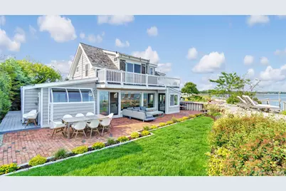 12910 Main Road, East Marion, NY 11939 - Photo 5