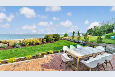 12910 Main Road, East Marion, NY 11939 - Photo 9