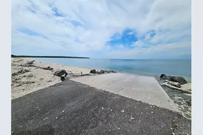 12910 Main Road, East Marion, NY 11939 - Photo 39