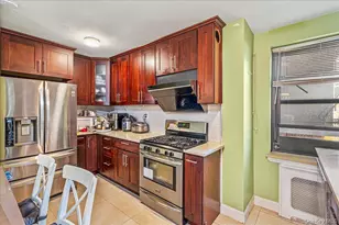 75-15 210th St, Bayside, NY 11364 - Photo 7