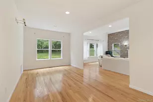 3 Heidi Ln, Mount Sinai, NY 11766 - Photo 7