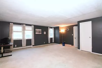 651 Windmill Avenue, North Babylon, NY 11703 - Photo 15