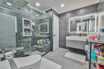 86 S Cabot Lane, Westbury, NY 11590 - Photo 11