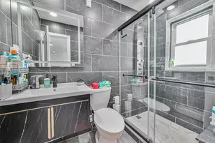 86 S Cabot Ln, Westbury, NY 11590 - Photo 19