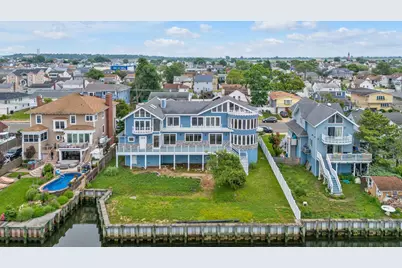 744 S Long Beach Avenue, Freeport, NY 11520 - Photo 35