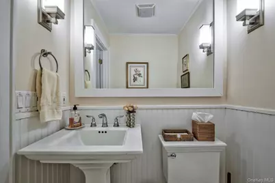 37 Duneway Avenue, Seaview, NY 11770 - Photo 15