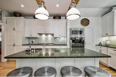 37 Duneway Avenue, Seaview, NY 11770 - Photo 7