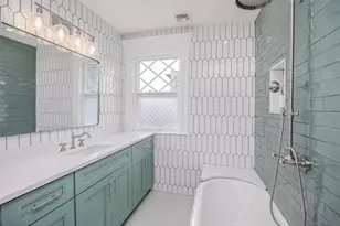 131 Ostrander Ave, Riverhead, NY 11901 - Photo 25