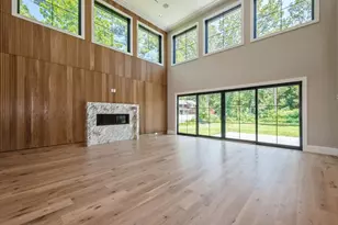 352 Cold Spring Rd, Syosset, NY 11791 - Photo 9