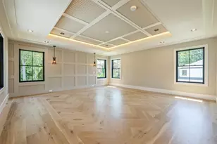 352 Cold Spring Rd, Syosset, NY 11791 - Photo 27