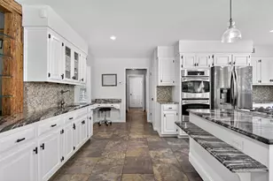 353 Split Rock Rd, Syosset, NY 11791 - Photo 13