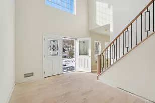 14 Vargas (Aka 70 Jessup Ln) Circle, Stony Point, NY 10980 - Photo 3