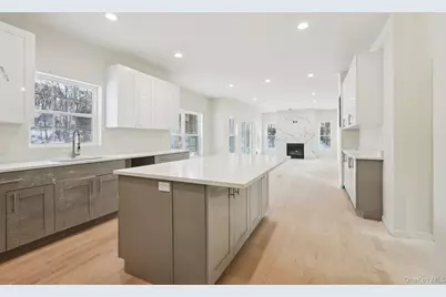 14 Vargas (Aka 70 Jessup Ln) Circle, Stony Point, NY 10980 - Photo 11