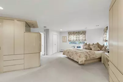 74 Woods Drive, East Hills, NY 11576 - Photo 17