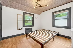 151 Clarence Rd, Scarsdale, NY 10583 - Photo 11