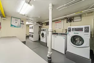 190-05 39th Ave, Flushing, NY 11358 - Photo 15