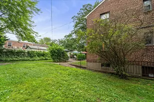 190-05 39th Ave, Flushing, NY 11358 - Photo 17