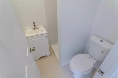 23 Waterford Drive, Wheatley Heights, NY 11798 - Photo 29