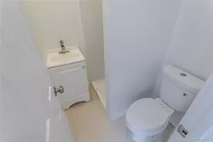 23 Waterford Dr, Wheatley Heights, NY 11798 - Photo 29