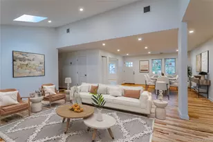 23 Waterford Dr, Wheatley Heights, NY 11798 - Photo 11