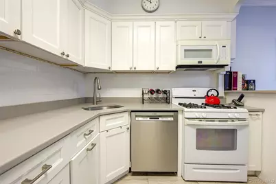 82-91 Caldwell Avenue, Middle Village, NY 11379 - Photo 21