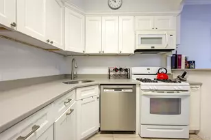 82-91 Caldwell Ave, Middle Village, NY 11379 - Photo 21