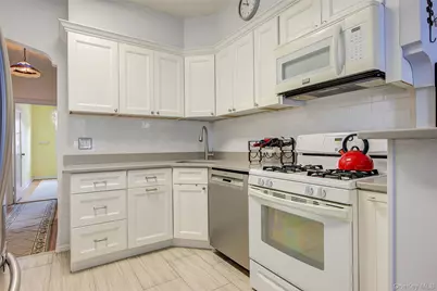 82-91 Caldwell Avenue, Middle Village, NY 11379 - Photo 19