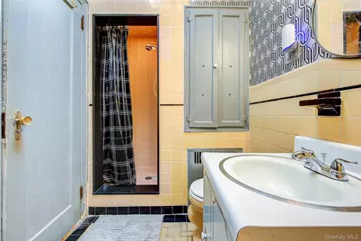 82-91 Caldwell Avenue, Middle Village, NY 11379 - Photo 27