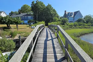 3650 Bay Shore Rd, Greenport, NY 11944 - Photo 9