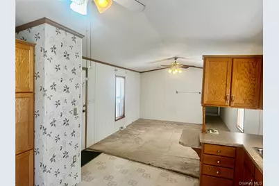 1782 South Road #Lot 76, Wappingers Falls, NY 12590 - Photo 5