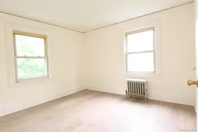 24 Parsons Drive, Hempstead, NY 11550 - Photo 15