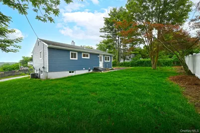 6 Ralph Young Avenue, Glen Cove, NY 11542 - Photo 25