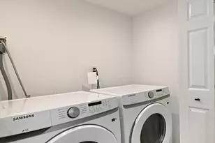 6 Young Ave, Glen Cove, NY 11542 - Photo 23