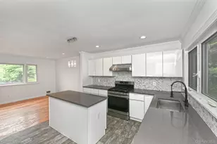 6 Young Ave, Glen Cove, NY 11542 - Photo 11