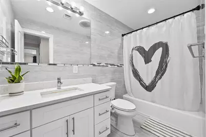 5 Vera Avenue, Plainview, NY 11803 - Photo 3