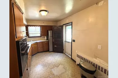 45 Aka 47 Portland Place, Yonkers, NY 10703 - Photo 5