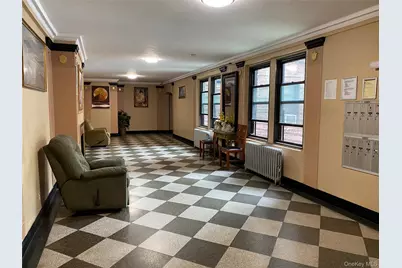 61-40 Saunders Street #D24, Rego Park, NY 11374 - Photo 21