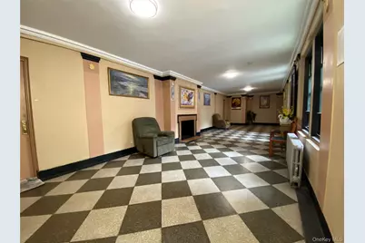 61-40 Saunders Street #D24, Rego Park, NY 11374 - Photo 19