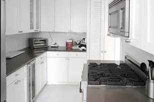 200 E 66th St, New York, NY 10065 - Photo 9