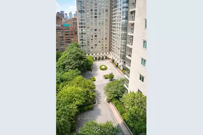 200 E 66th Street #B1503, New York, NY 10065 - Photo 7