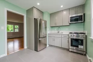 112 Cardinal Ln, Islip, NY 11751 - Photo 7