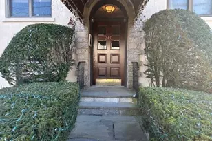 240 Alpine Pl, Eastchester, NY 10707 - Photo 3