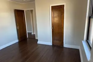 240 Alpine Pl, Eastchester, NY 10707 - Photo 9