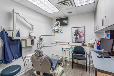 13347 Sanford Avenue #C1B, Flushing, NY 11355 - Photo 15