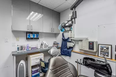 13347 Sanford Avenue #C1B, Flushing, NY 11355 - Photo 9