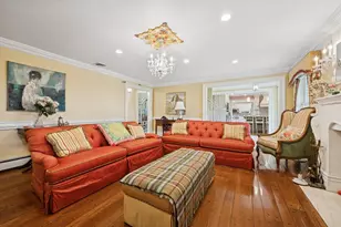 123 Lake Dr, Hewlett, NY 11557 - Photo 19