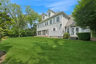 123 Lake Dr, Hewlett, NY 11557 - Photo 37