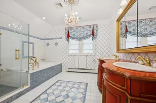 123 Lake Dr, Hewlett, NY 11557 - Photo 31