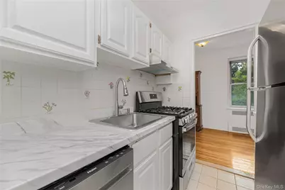 766 Palmer Road #2D, Bronxville, NY 10708 - Photo 5