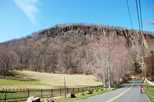 205 Radcliff Dr, Nyack, NY 10960 - Photo 27